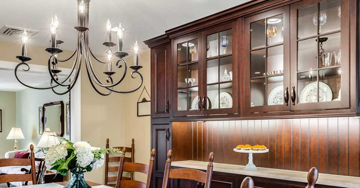 Benefits Of Glass Cabinet Doors In Your Kitchen